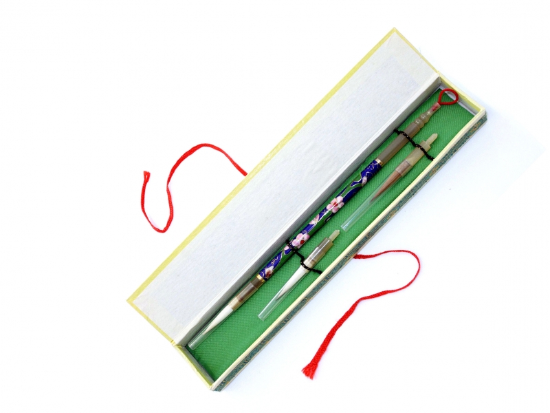 景泰藍筆套 Cloisonne Stem Jade Ferrule Brush Set