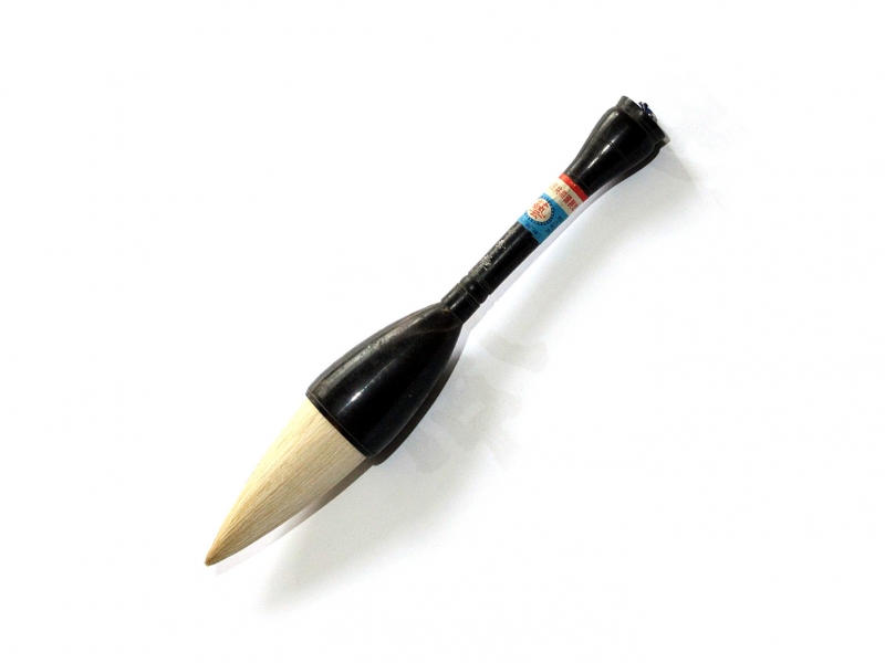 Medium Snow Plum Grip Brush
