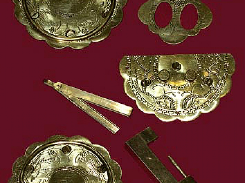 Handles and corner binding set for Chinese/Korean chest