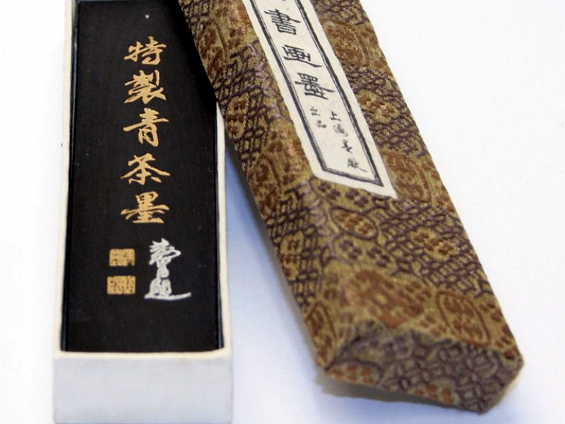 胡開文特製青茶墨條 1 tael Special Indigo Tea Ink Stick- Ching Tsah Mau