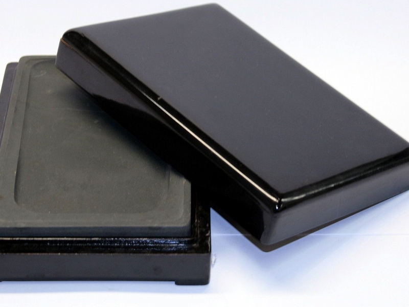 端硯木合裝大 Large  Artist Grade Ink Stone in Wooden Box